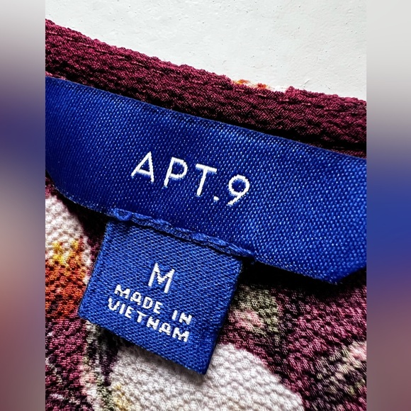 Apt. 9 Wide Legged Floral Burgundy Jumpsuit with POCKETS Size Large Like NEW - Picture 8 of 11